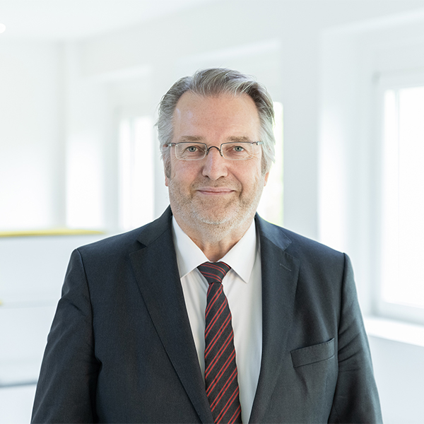 Dr. Andreas Meyerthole